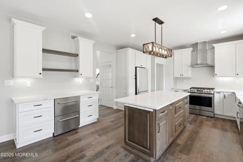 8 Cabin Brook Crescent Crest Manchester NJ 08759