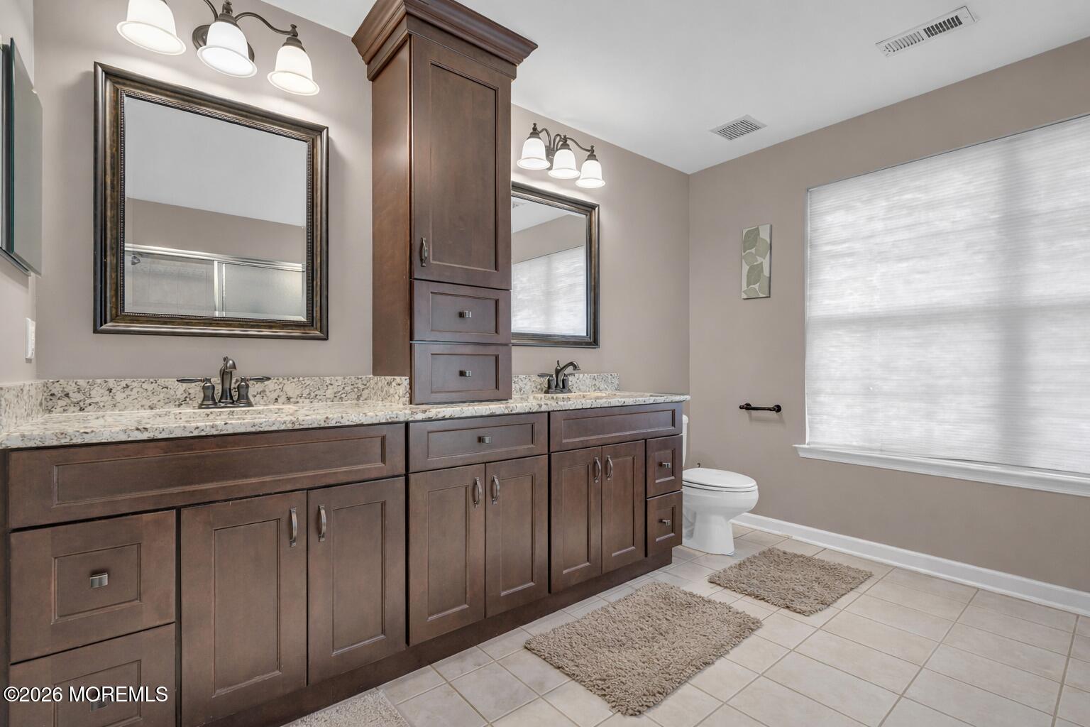 8 Cabin Brook Crescent Crest Manchester NJ 08759
