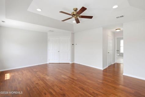 8 Cabin Brook Crescent Crest Manchester NJ 08759