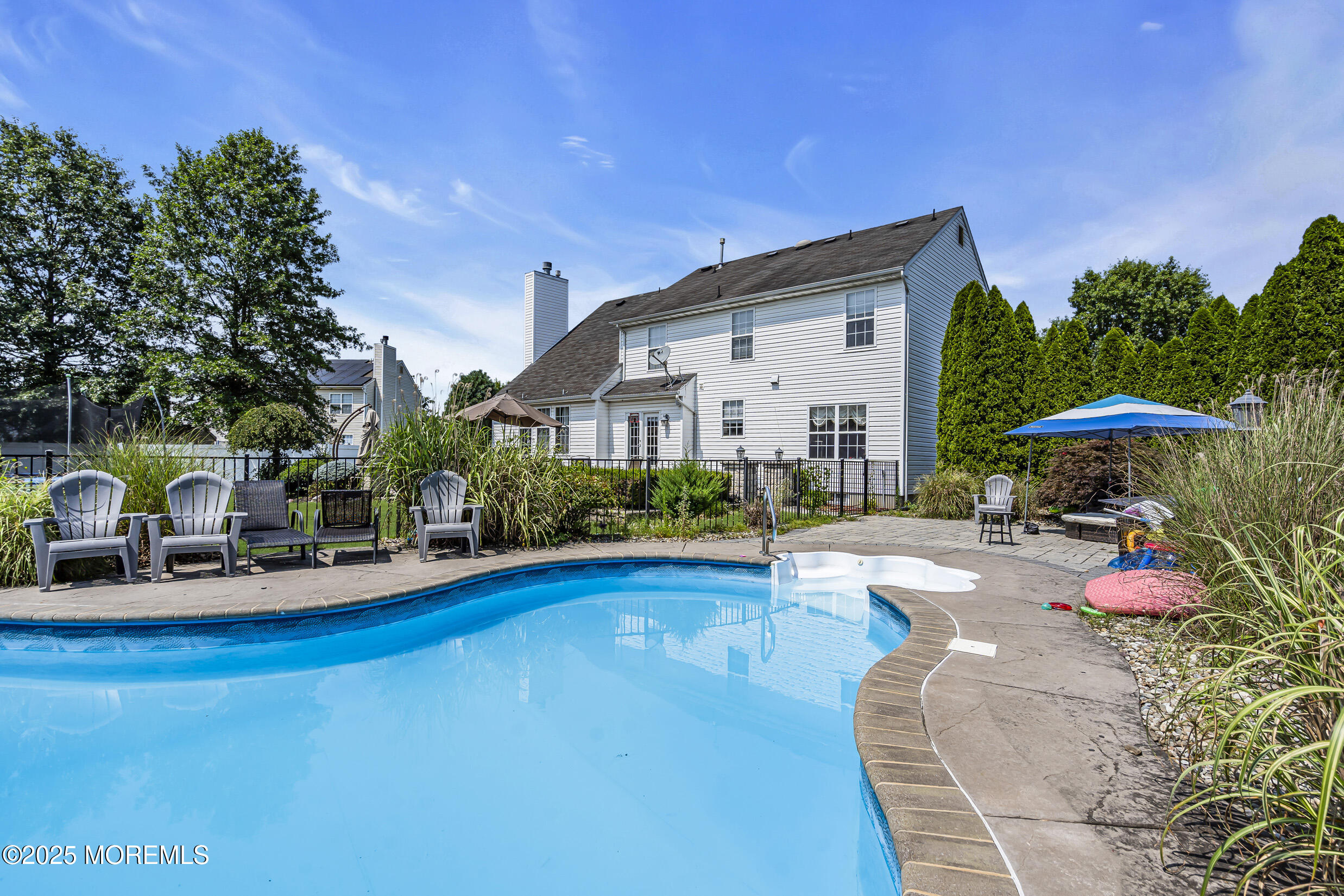 8 Cabin Brook Crescent Crest Manchester NJ 08759