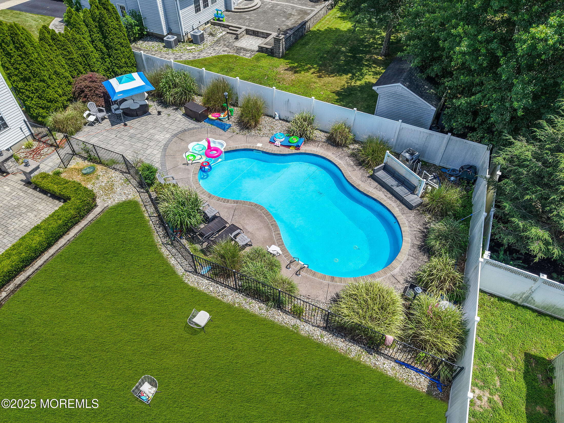 8 Cabin Brook Crescent Crest Manchester NJ 08759