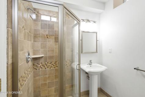 8 Cabin Brook Crescent Crest Manchester NJ 08759