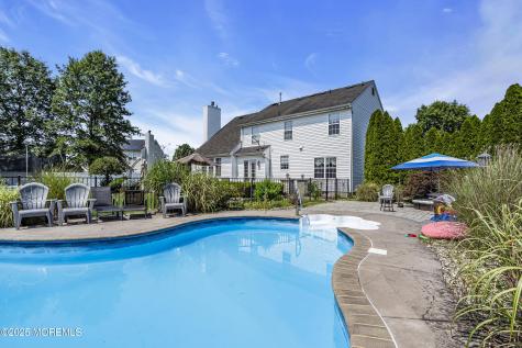 8 Cabin Brook Crescent Crest Manchester NJ 08759