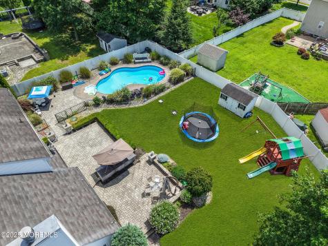 8 Cabin Brook Crescent Crest Manchester NJ 08759