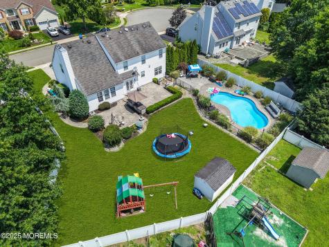8 Cabin Brook Crescent Crest Manchester NJ 08759