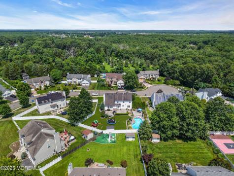8 Cabin Brook Crescent Crest Manchester NJ 08759