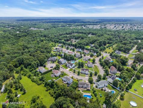 8 Cabin Brook Crescent Crest Manchester NJ 08759