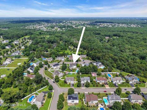 8 Cabin Brook Crescent Crest Manchester NJ 08759