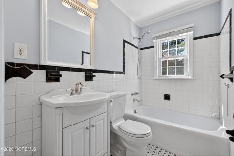 68 Davis Lane Red Bank NJ 07701