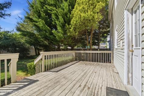 68 Davis Lane Red Bank NJ 07701