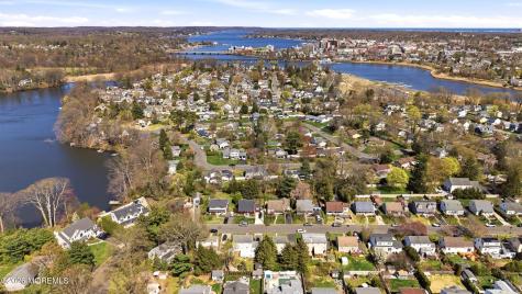 68 Davis Lane Red Bank NJ 07701
