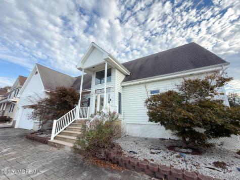 1035 Laurel Boulevard Lanoka Harbor NJ 08734