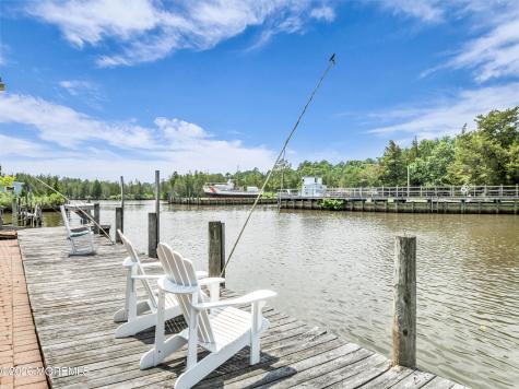 230 S Green Street Tuckerton NJ 08087