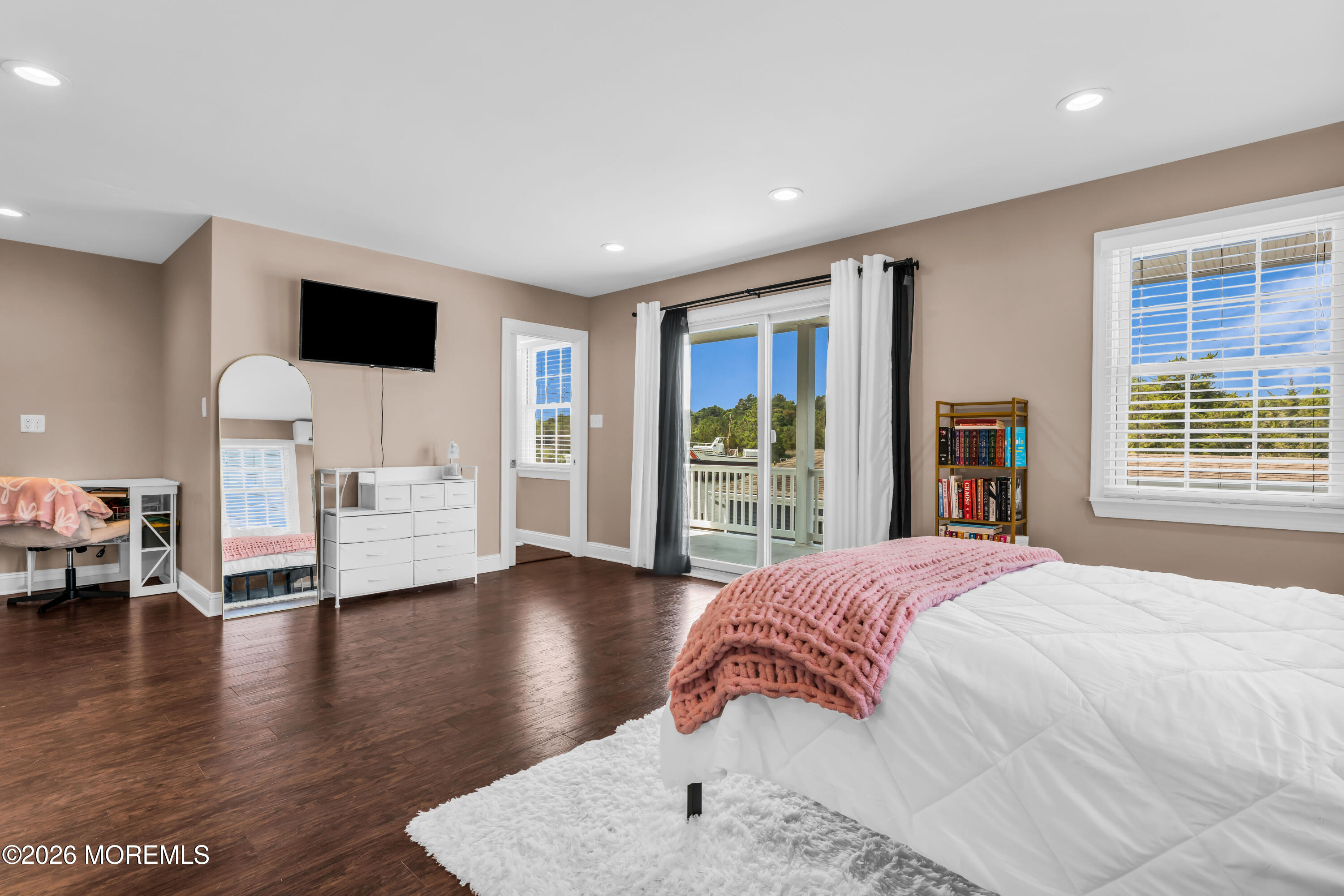 230 S Green Street Tuckerton NJ 08087