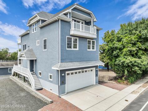 230 S Green Street Tuckerton NJ 08087
