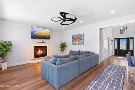 38 W Concourse Cliffwood Beach NJ 07735
