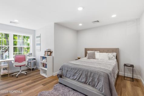 38 W Concourse Cliffwood Beach NJ 07735
