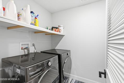 38 W Concourse Cliffwood Beach NJ 07735