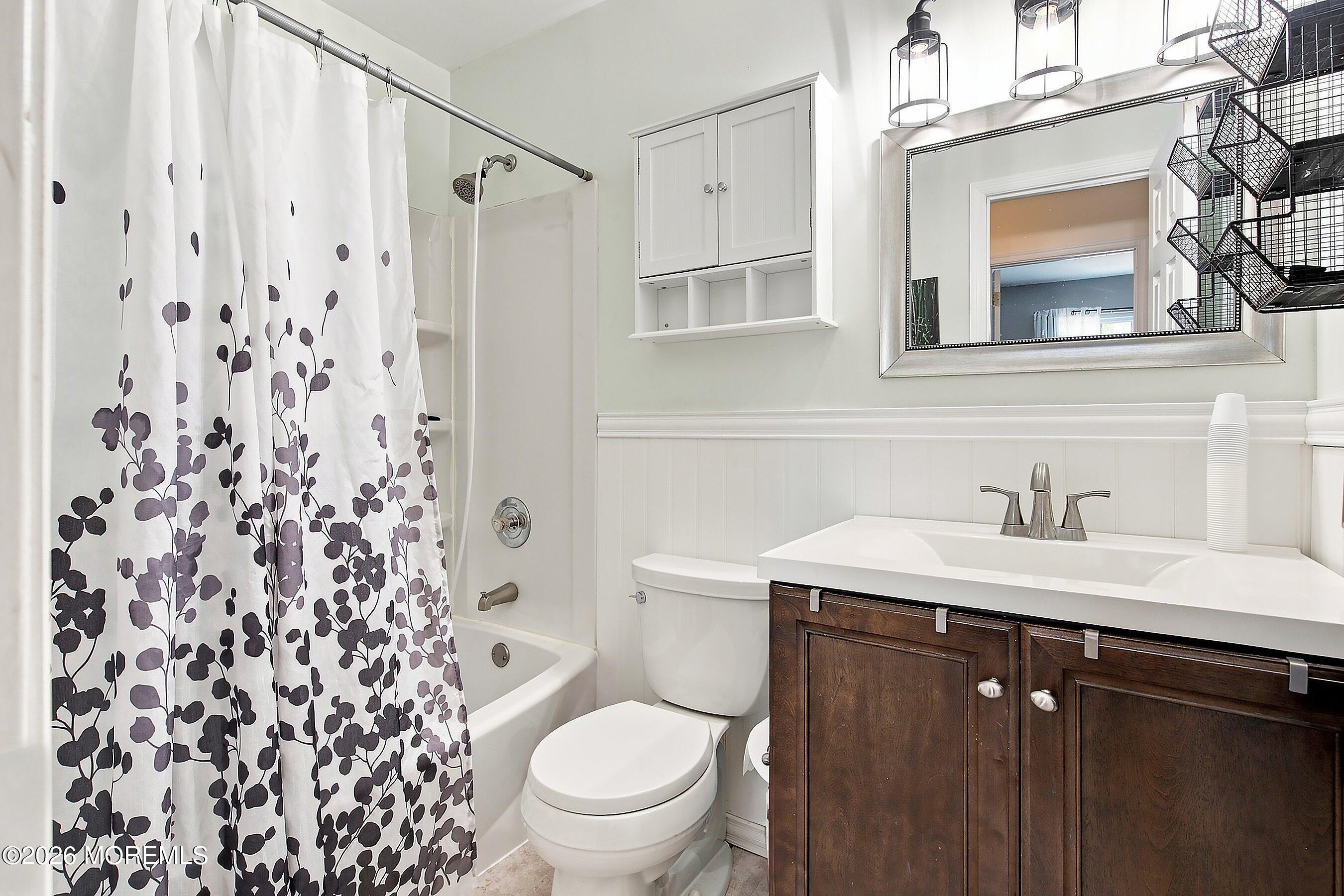 46 Hedgewood Road Howell NJ 07731
