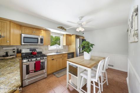 44 Bromley Place Bloomfield NJ 07003