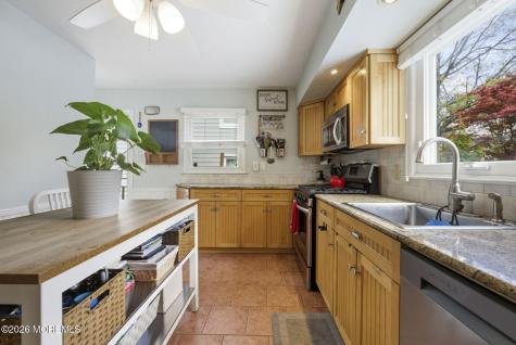 44 Bromley Place Bloomfield NJ 07003