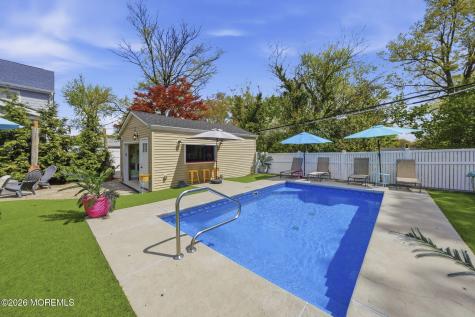 44 Bromley Place Bloomfield NJ 07003