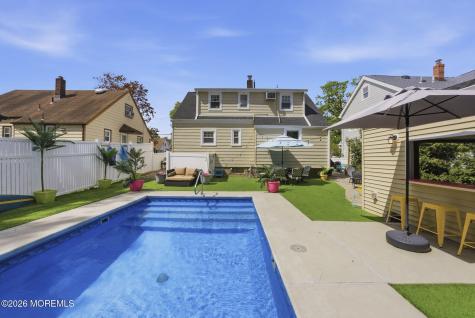 44 Bromley Place Bloomfield NJ 07003