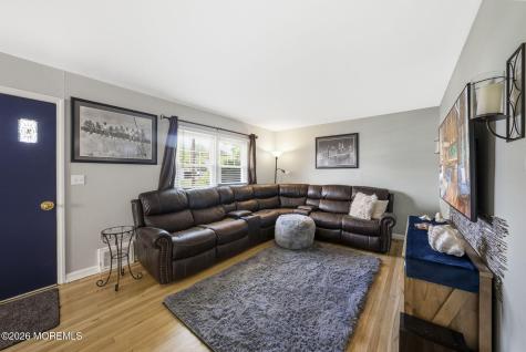 44 Bromley Place Bloomfield NJ 07003