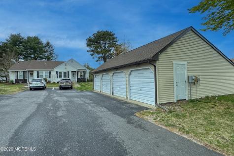 5 Berkeley Street Whiting NJ 08759