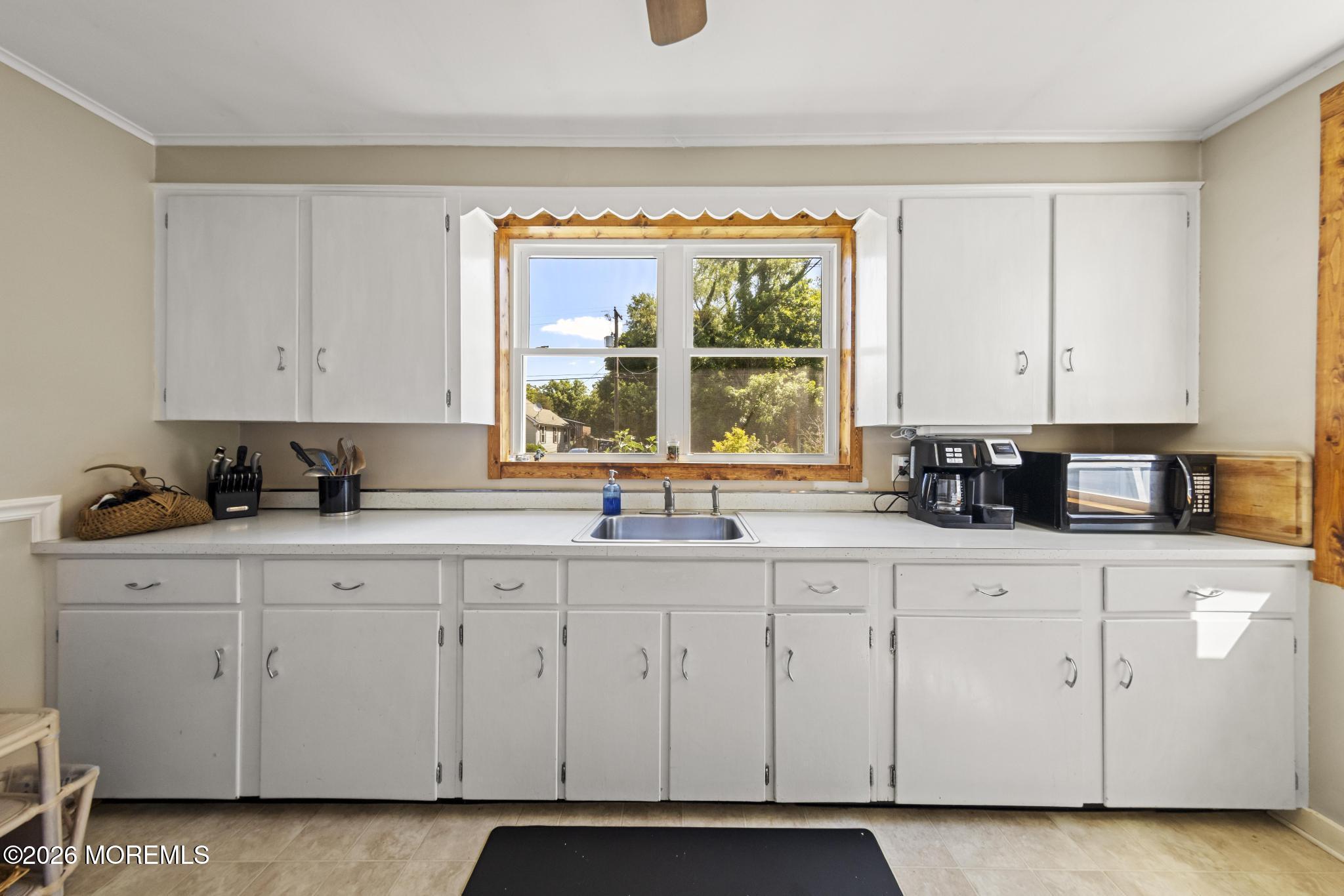 16 S Maple Avenue Tuckerton NJ 08087