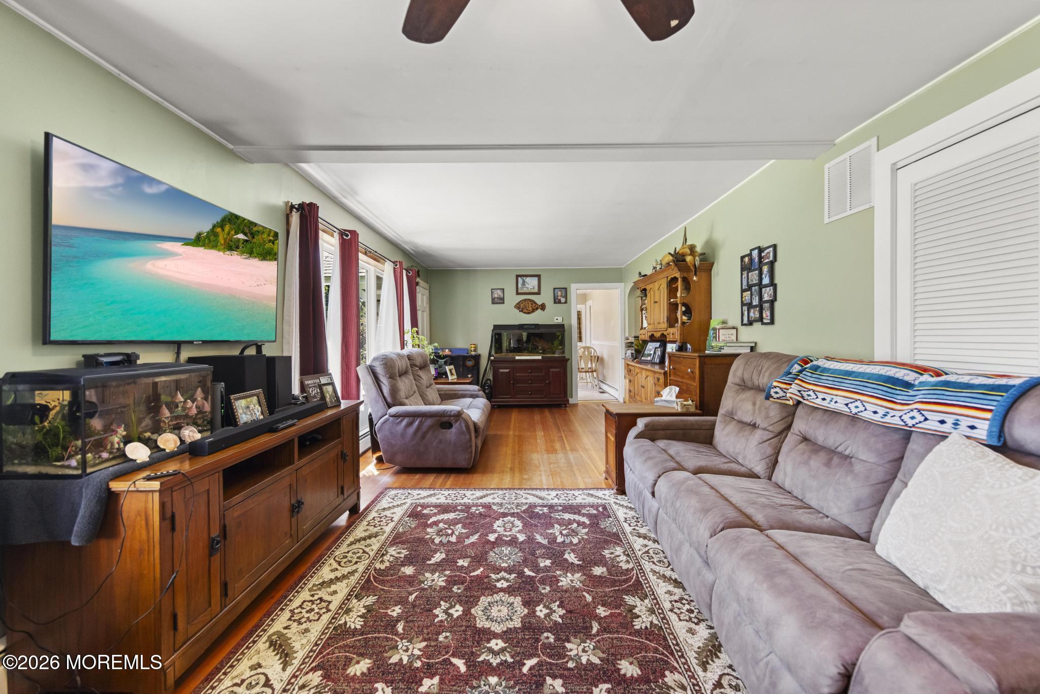 16 S Maple Avenue Tuckerton NJ 08087
