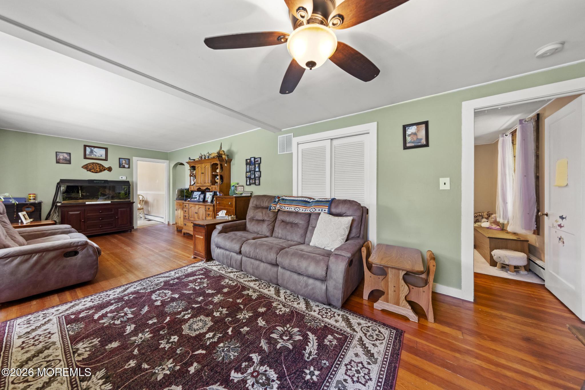 16 S Maple Avenue Tuckerton NJ 08087