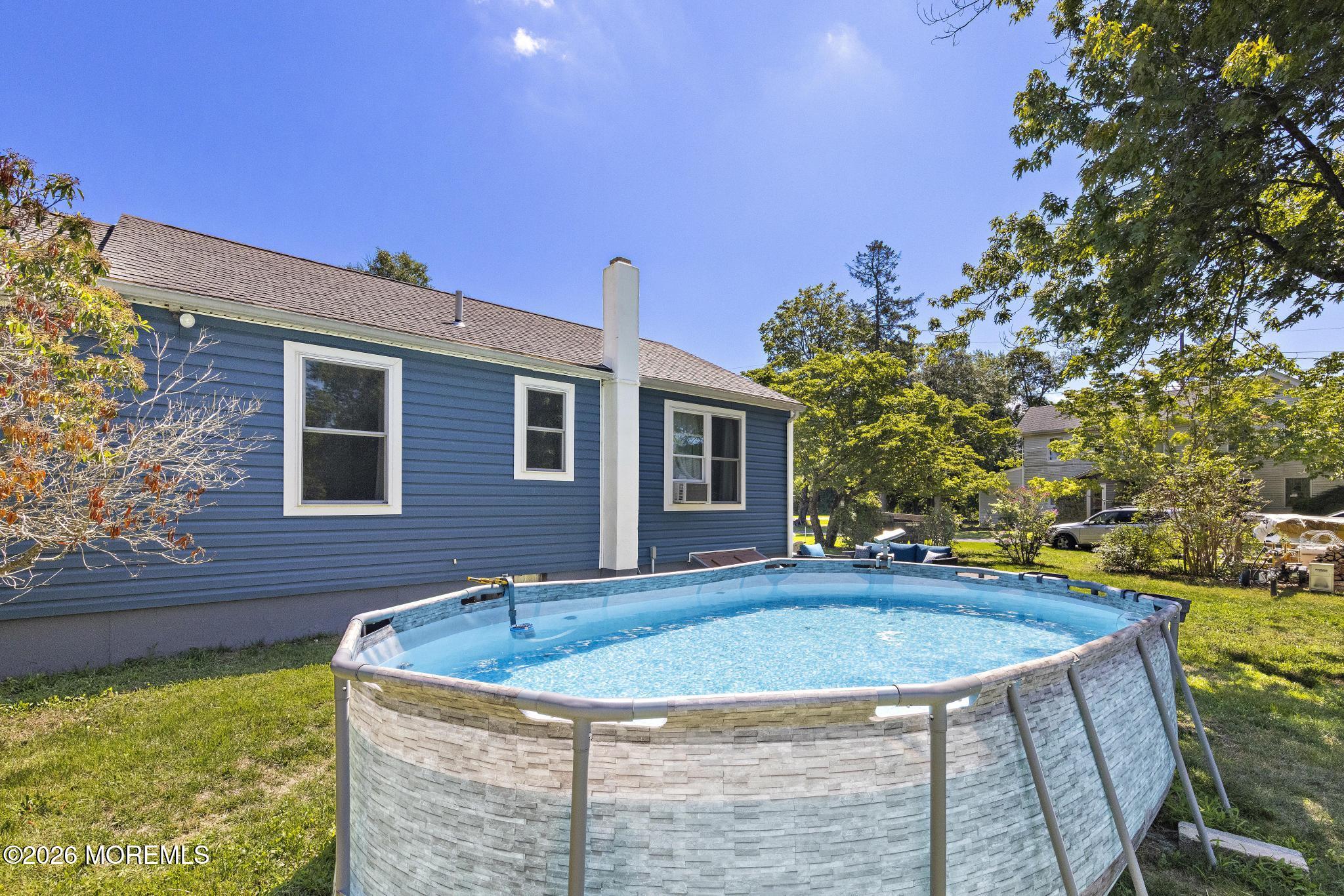 16 S Maple Avenue Tuckerton NJ 08087