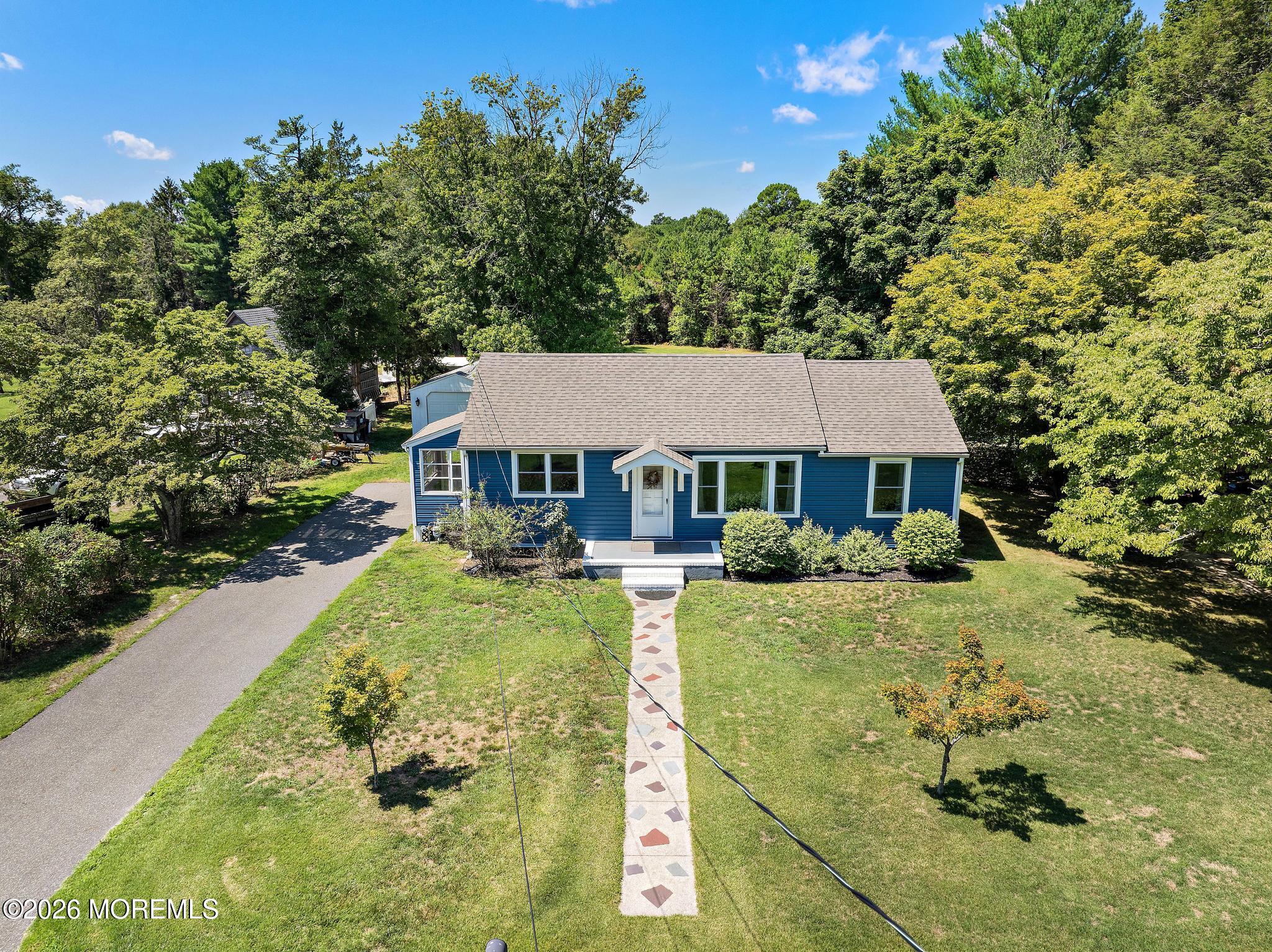 16 S Maple Avenue Tuckerton NJ 08087