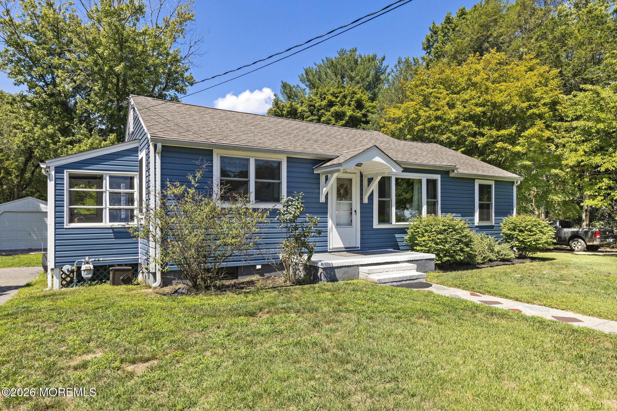 16 S Maple Avenue Tuckerton NJ 08087