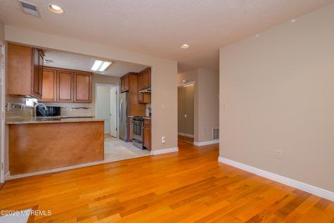 60 Glenn Oaks Court Old Bridge NJ 08857