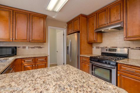 60 Glenn Oaks Court Old Bridge NJ 08857