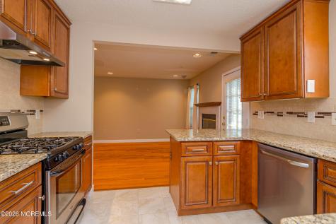 60 Glenn Oaks Court Old Bridge NJ 08857