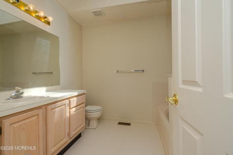 60 Glenn Oaks Court Old Bridge NJ 08857