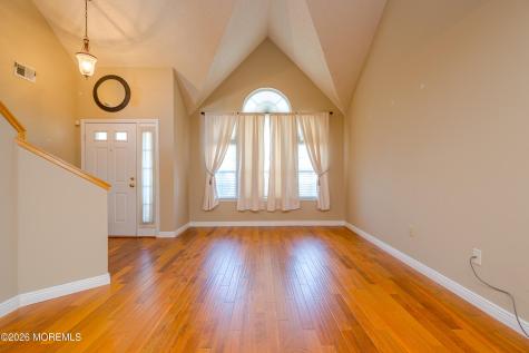 60 Glenn Oaks Court Old Bridge NJ 08857