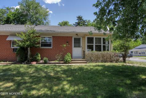 19 Yorktowne Parkway Whiting NJ 08759