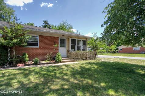 19 Yorktowne Parkway Whiting NJ 08759