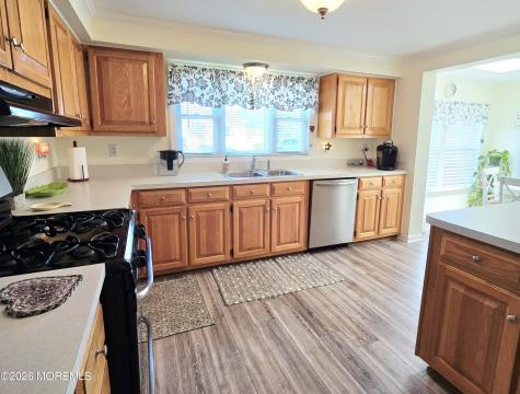 25 Pine Ridge Boulevard Whiting NJ 08759