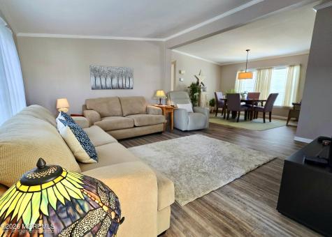 25 Pine Ridge Boulevard Whiting NJ 08759