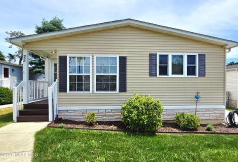 25 Pine Ridge Boulevard Whiting NJ 08759