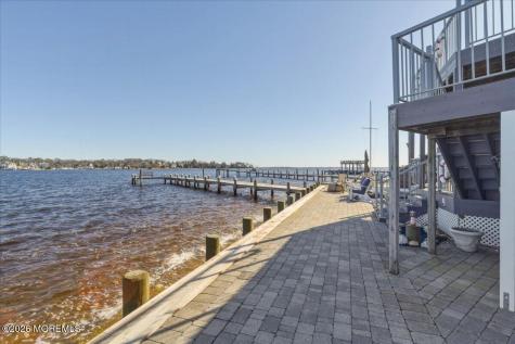 32 Cove Road W Bayville NJ 08721