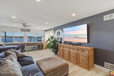 32 Cove Road W Bayville NJ 08721