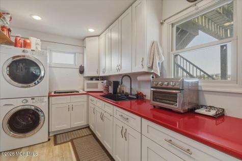 32 Cove Road W Bayville NJ 08721