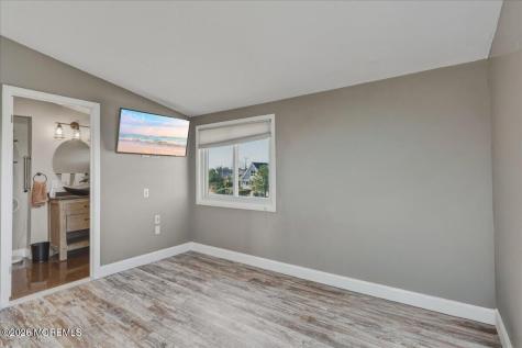 32 Cove Road W Bayville NJ 08721