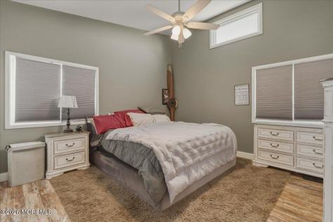 32 Cove Road W Bayville NJ 08721